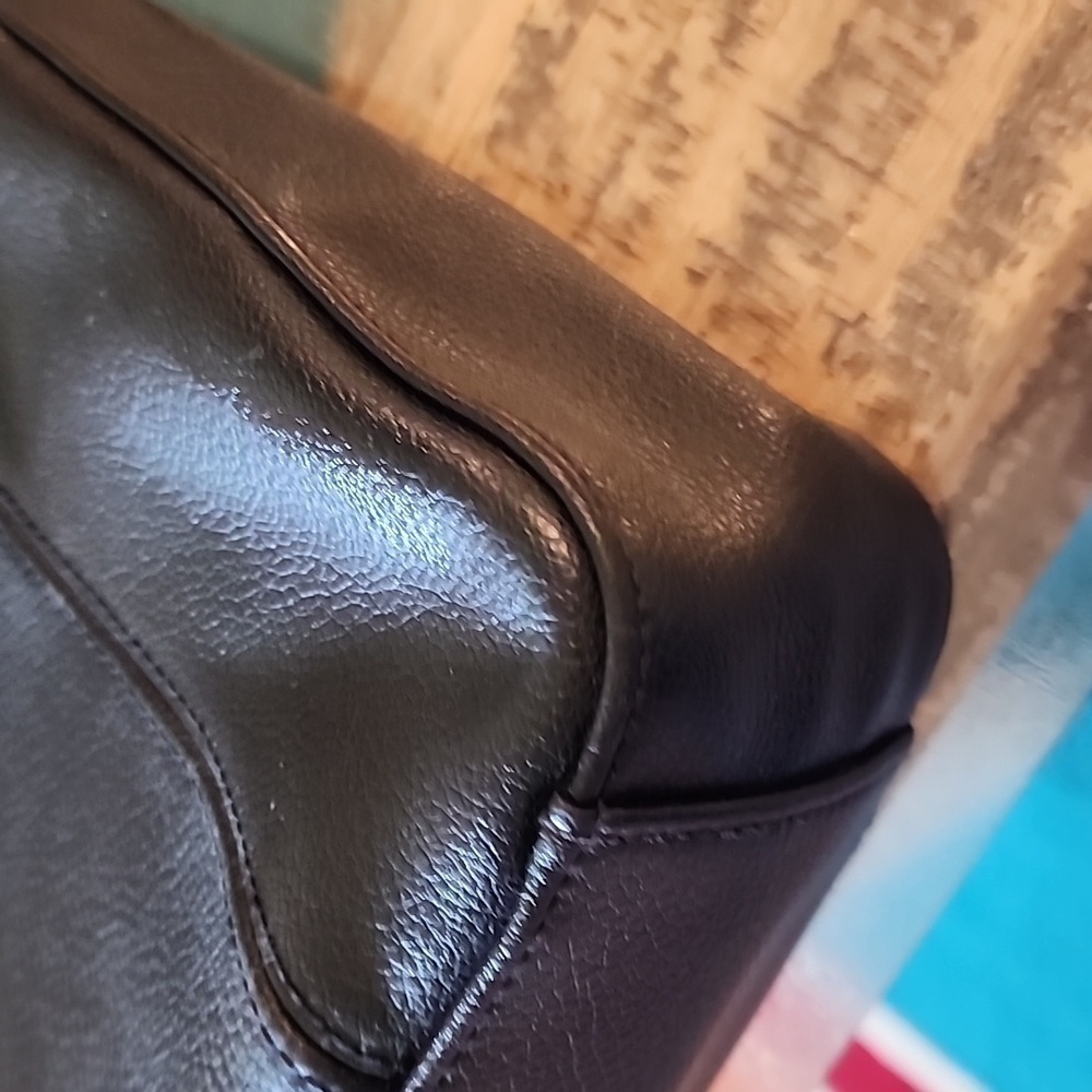 AURIELLE Leather Shoulder Bag - Picture 11 of 12